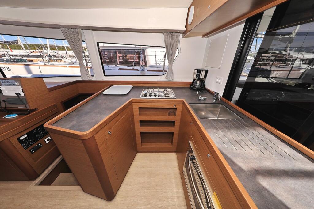 Catamaran 