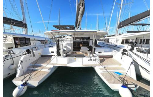 Catamaran 