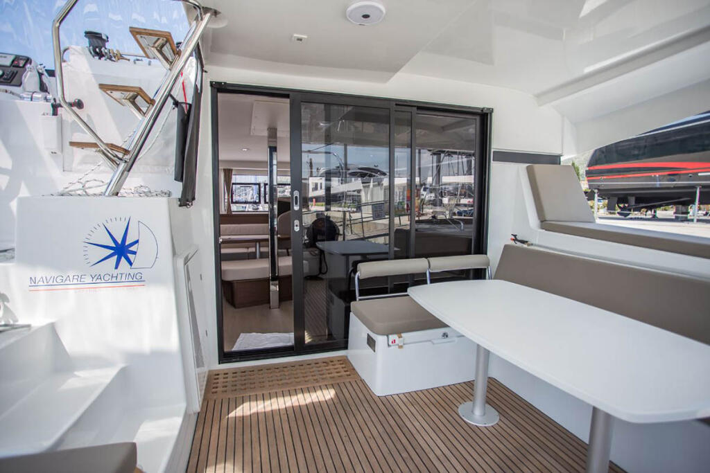 Catamaran 