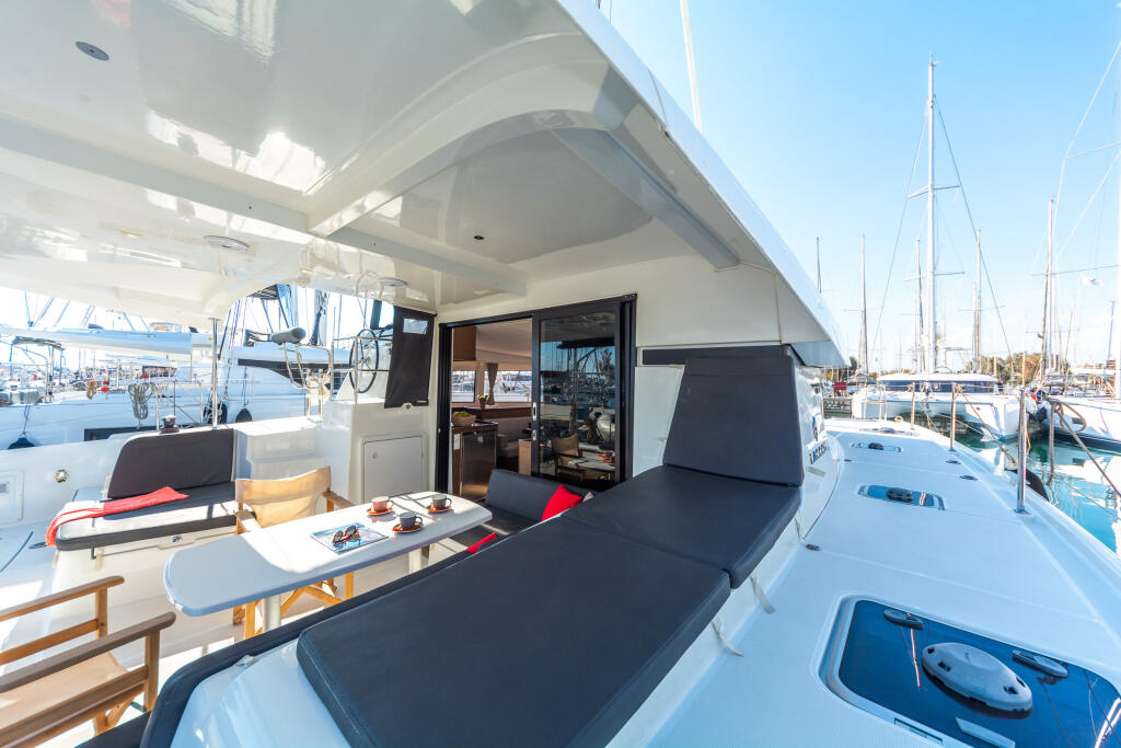 Catamaran 
