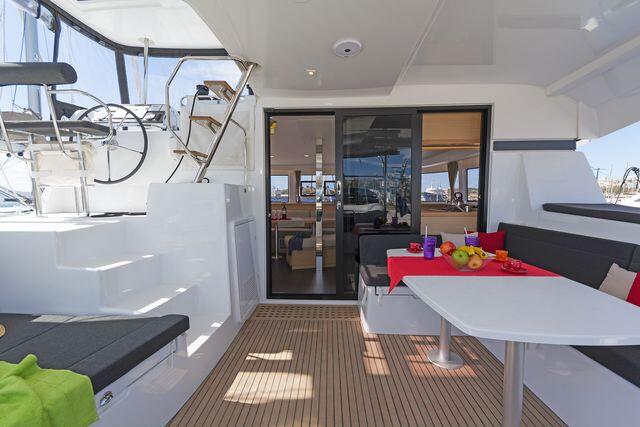 Catamaran 