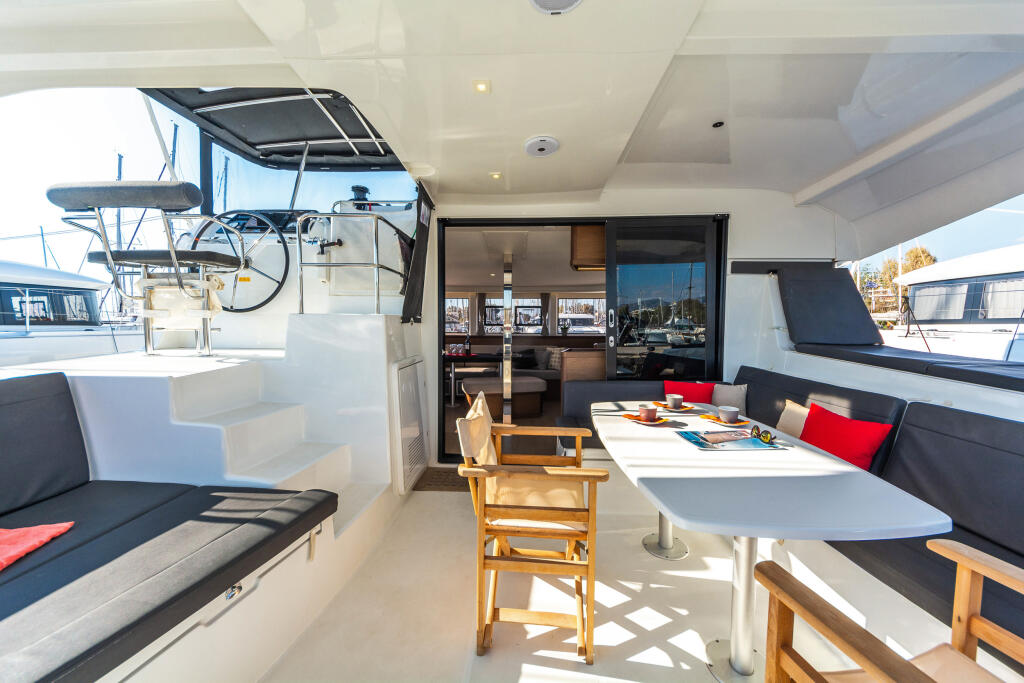 Catamaran 