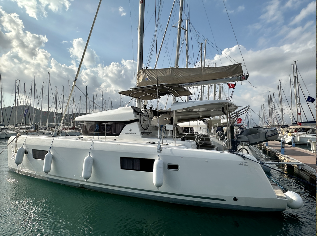 Catamaran 