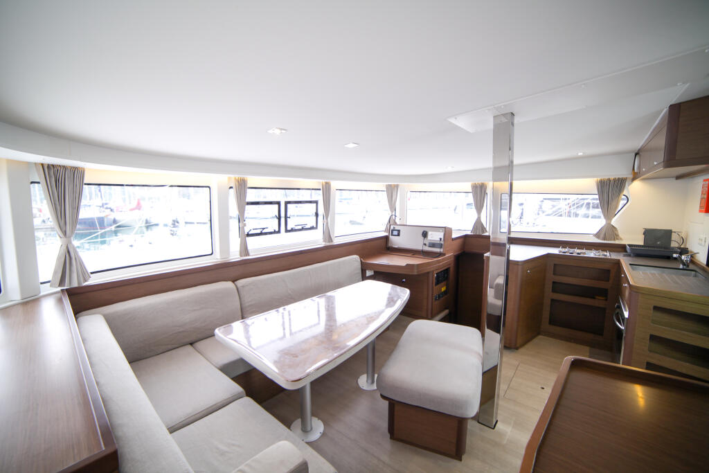 Catamaran 
