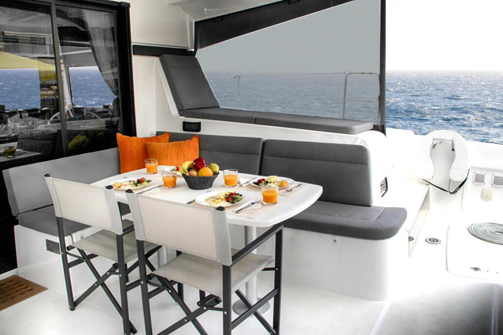 Catamaran 