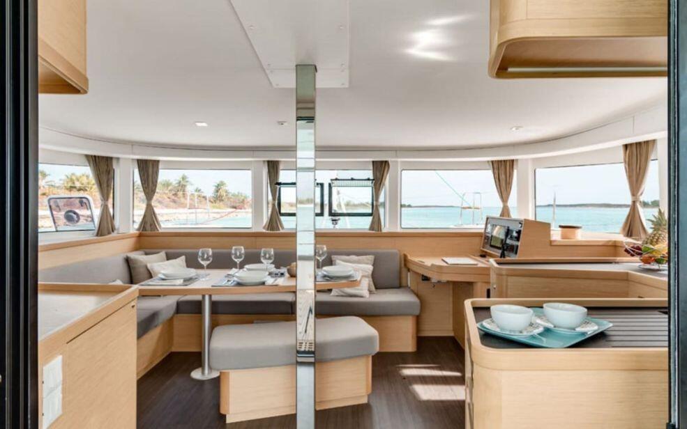 Catamaran 