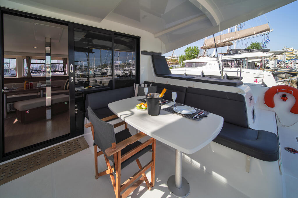 Catamaran 