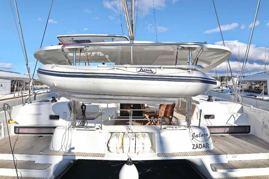 Catamaran 