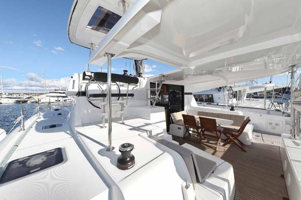 Catamaran 