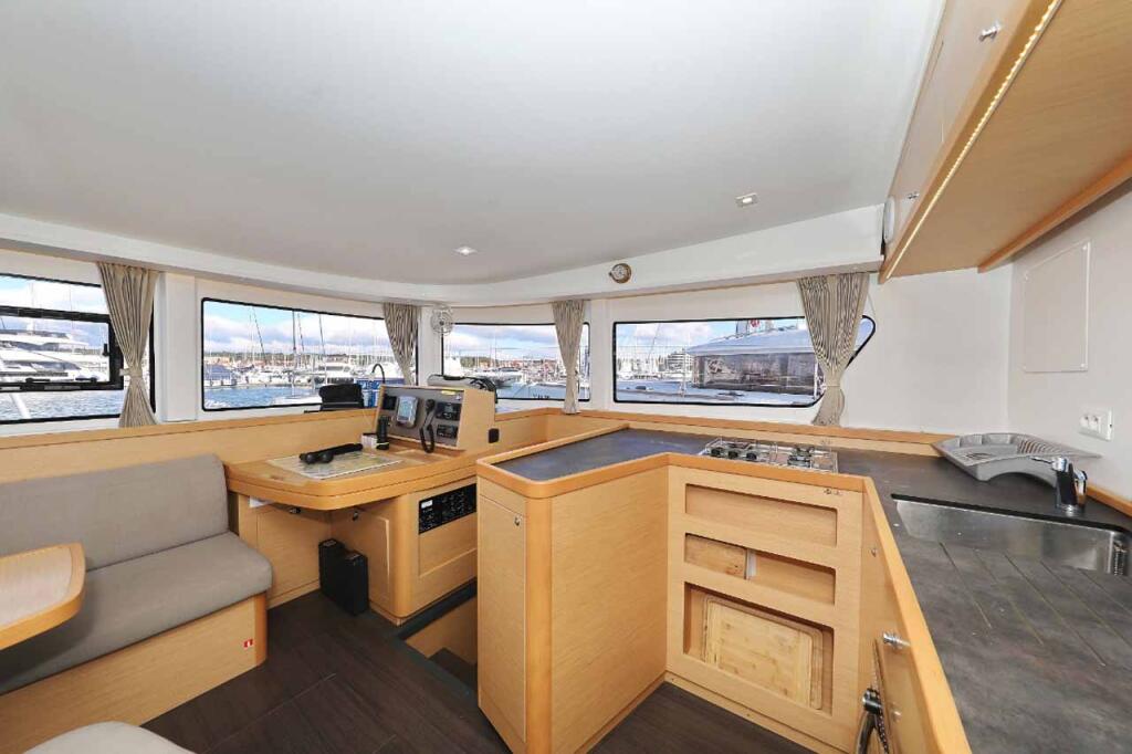Catamaran 