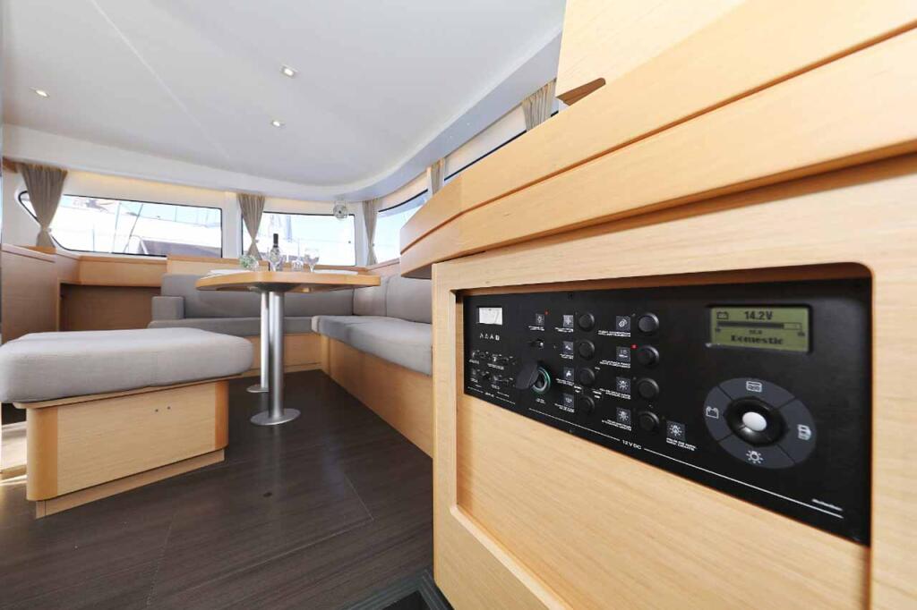 Catamaran 