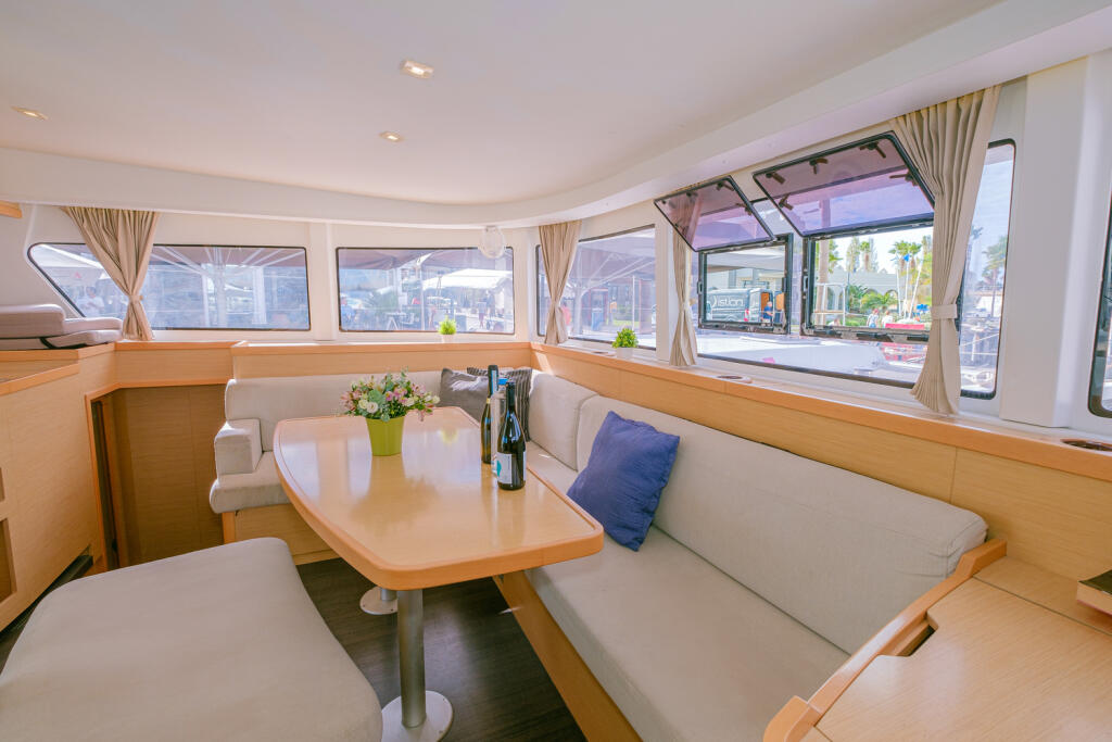 Catamaran 