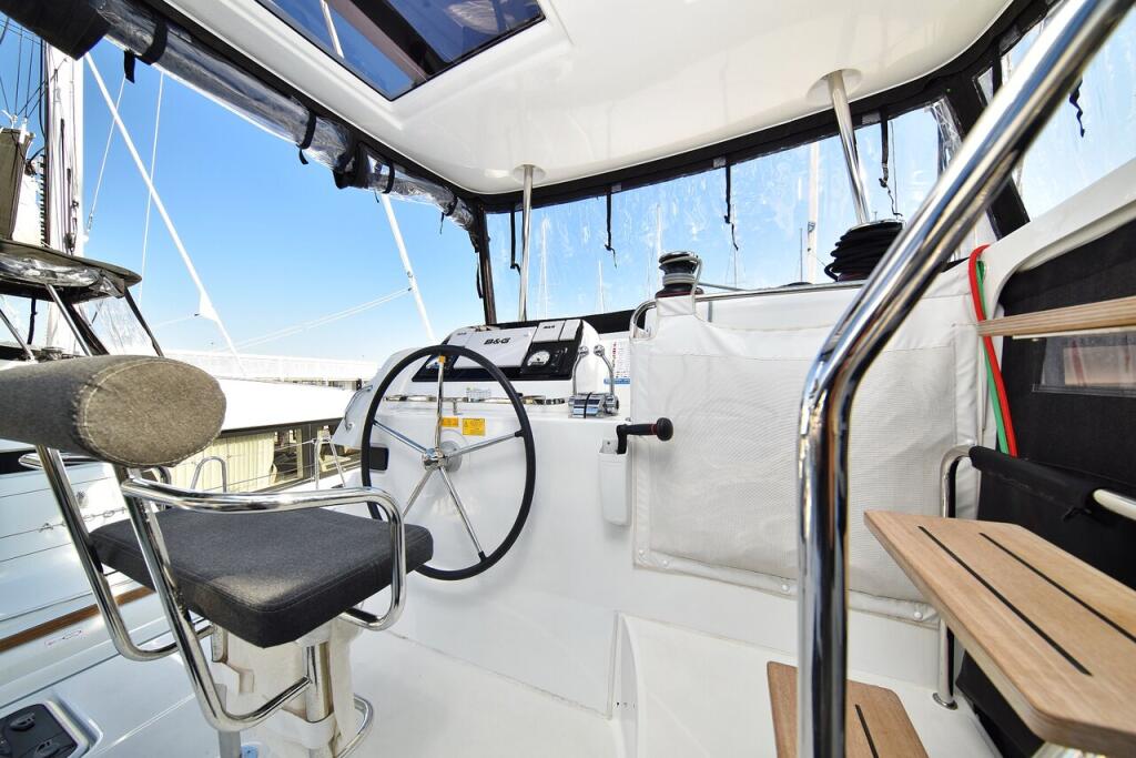 Catamaran 