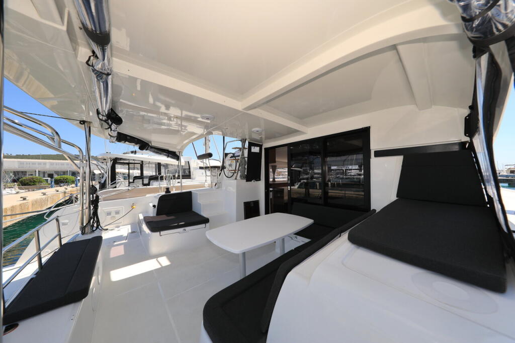 Catamaran 