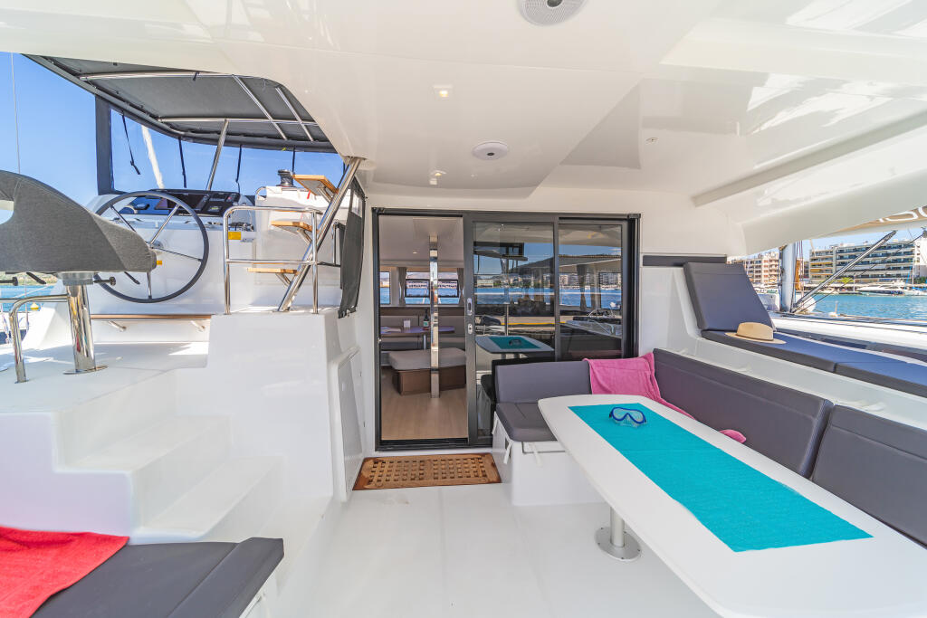 Catamaran 