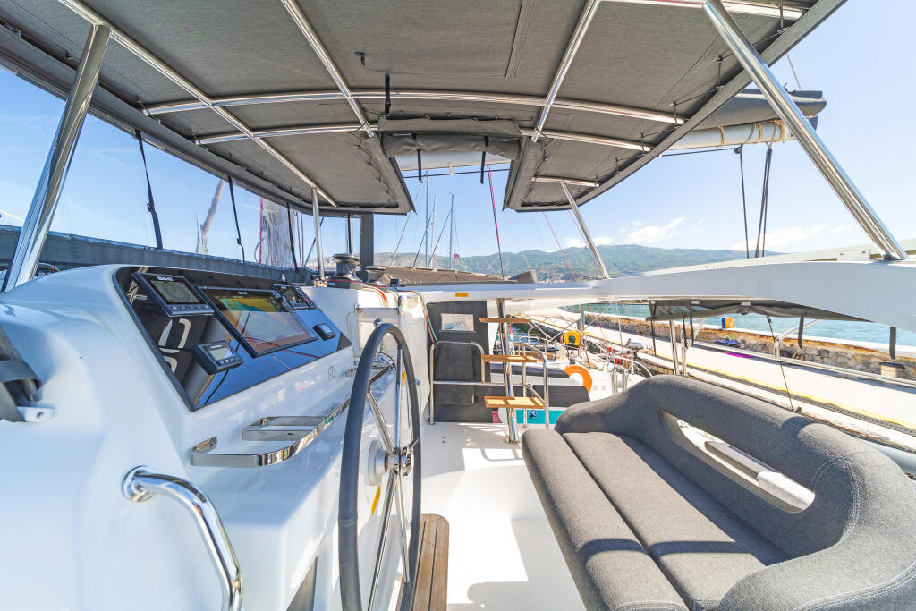 Catamaran 