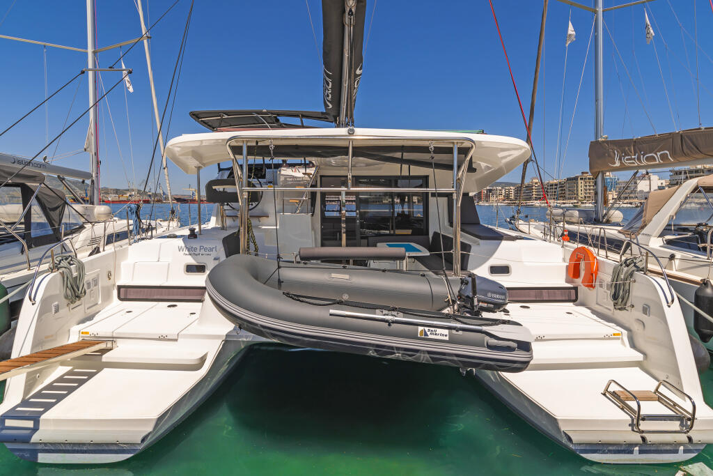 Catamaran 