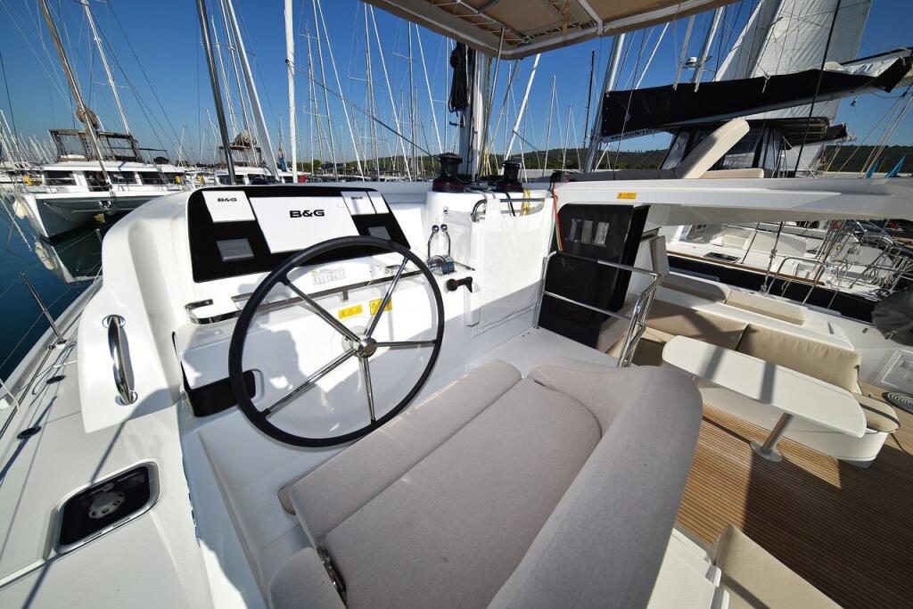 Catamaran 
