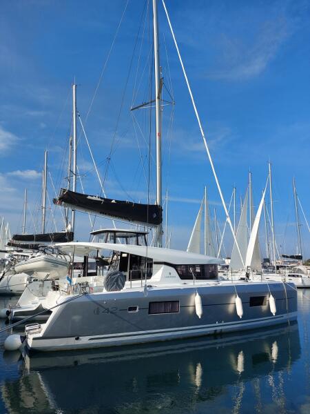 Catamaran 