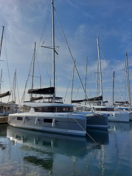 Catamaran 