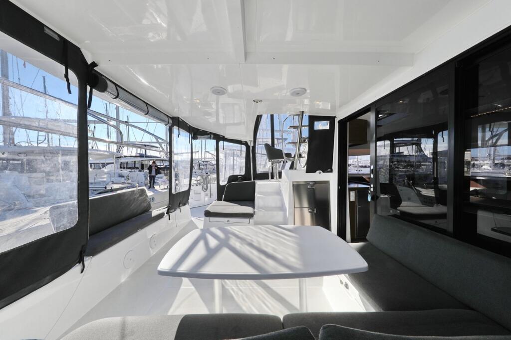 Catamaran 