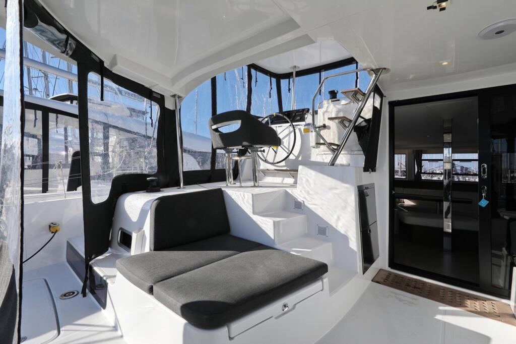 Catamaran 