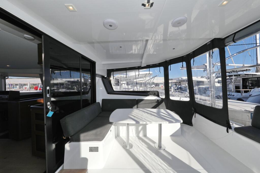 Catamaran 