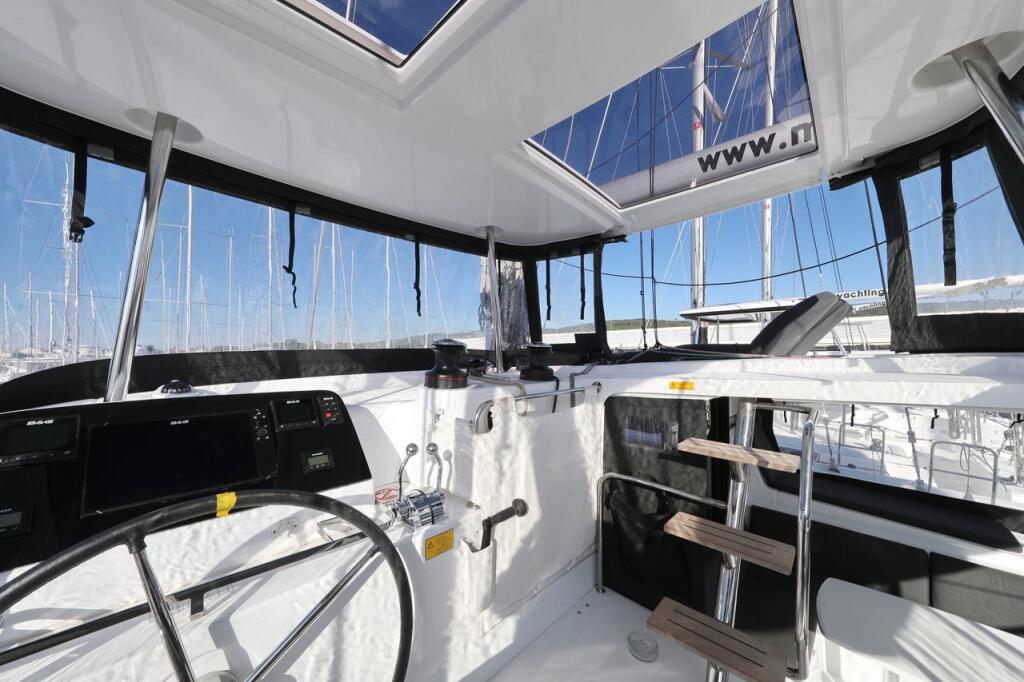 Catamaran 