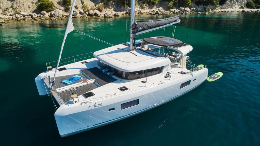 Catamaran 
