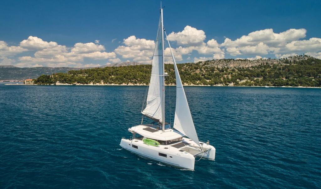 Catamaran 