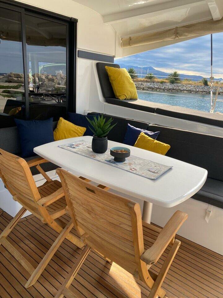Catamaran 