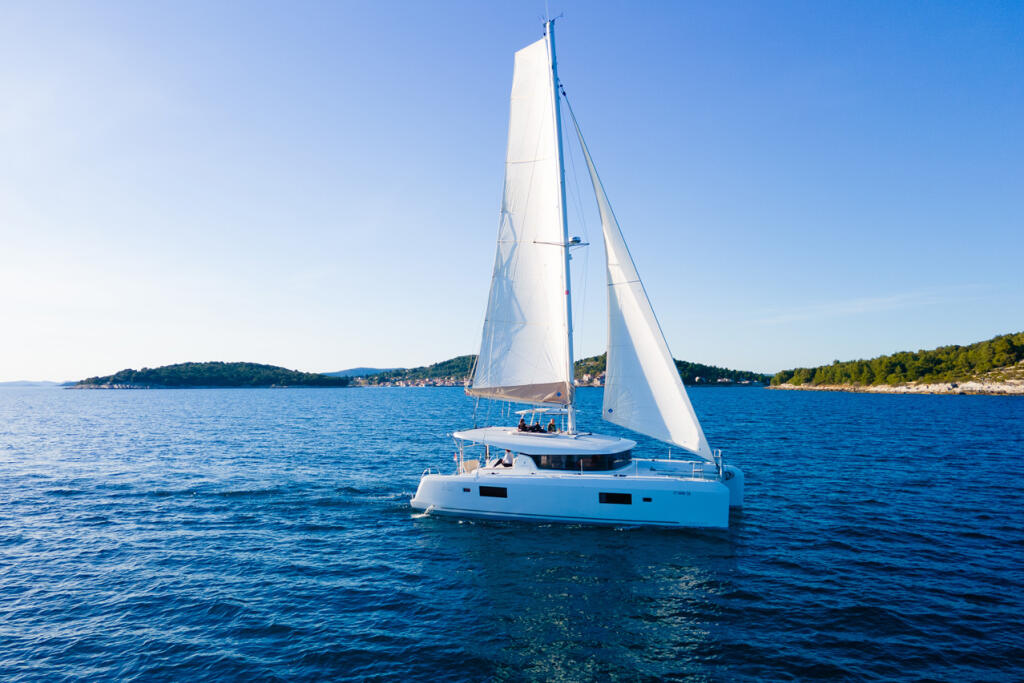 Catamaran 