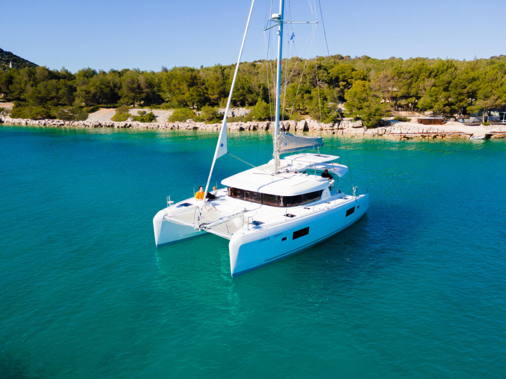 Catamaran 
