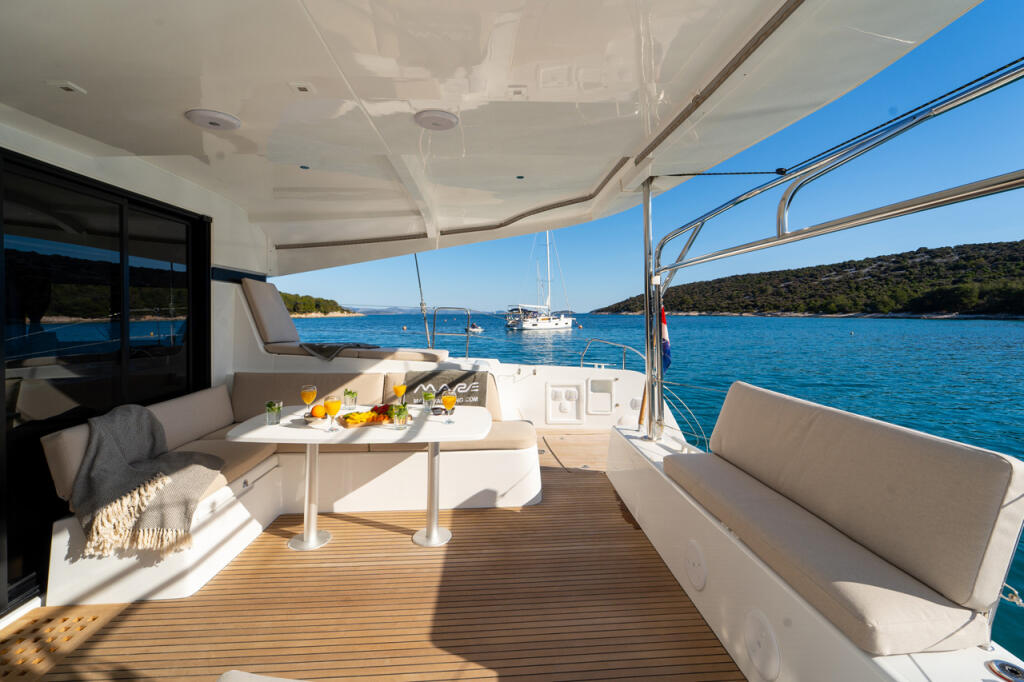 Catamaran 