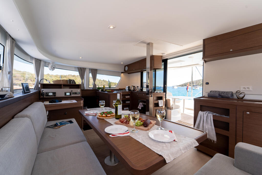 Catamaran 