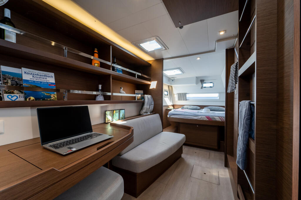 Catamaran 