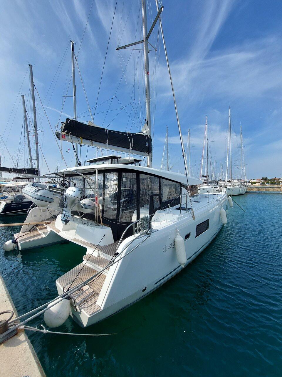 Catamaran 
