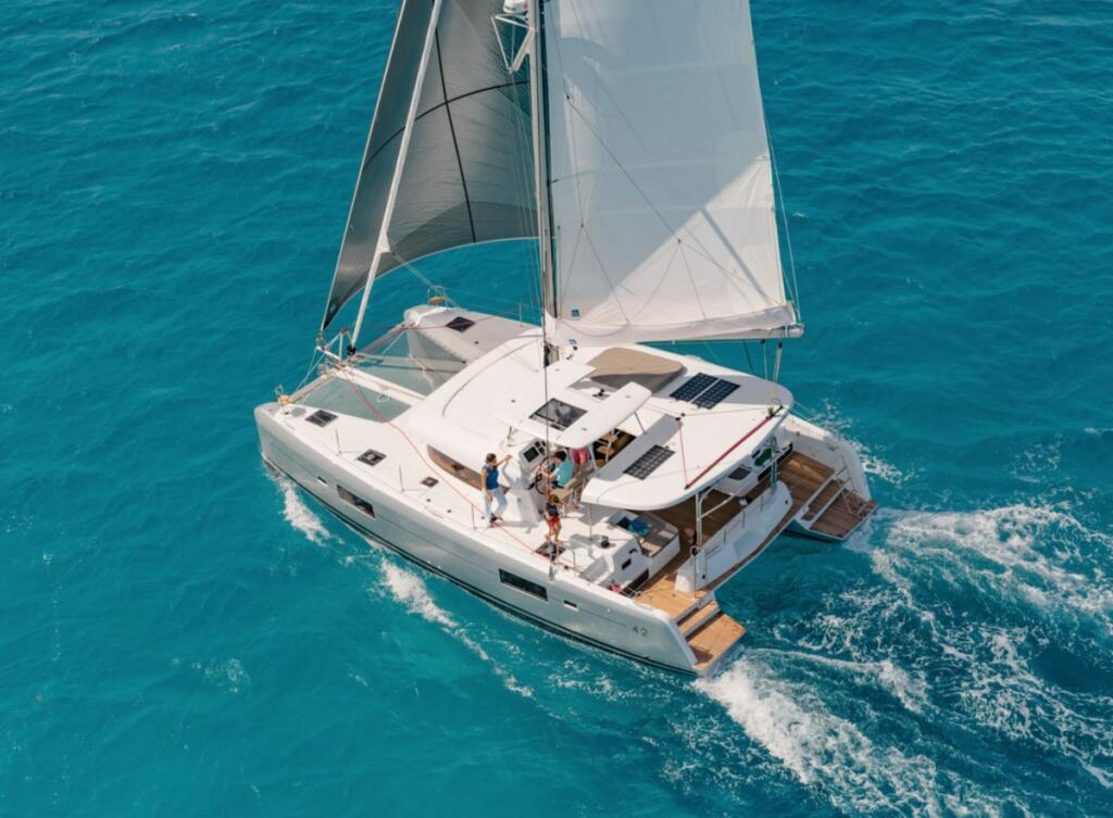 Catamaran 