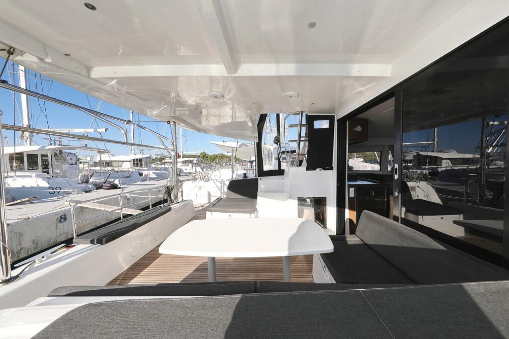 Catamaran 