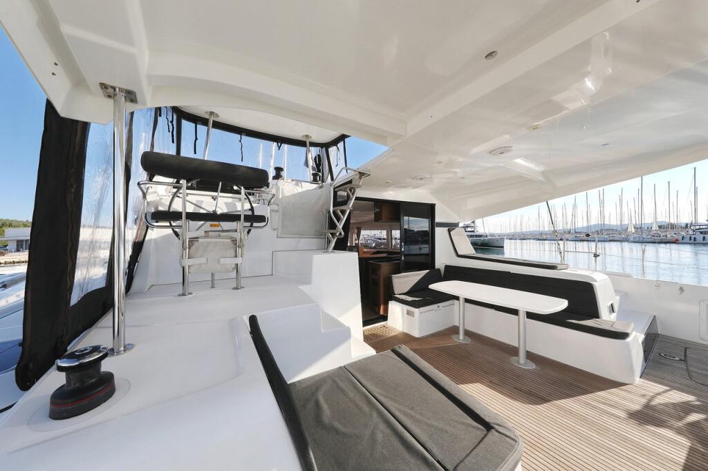 Catamaran 