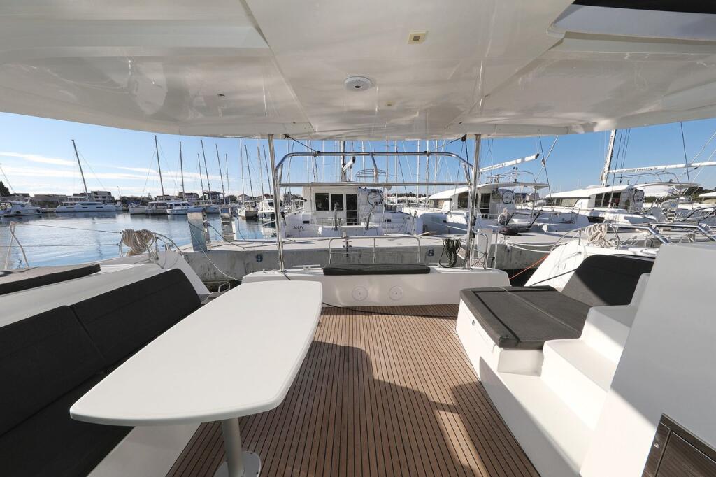 Catamaran 