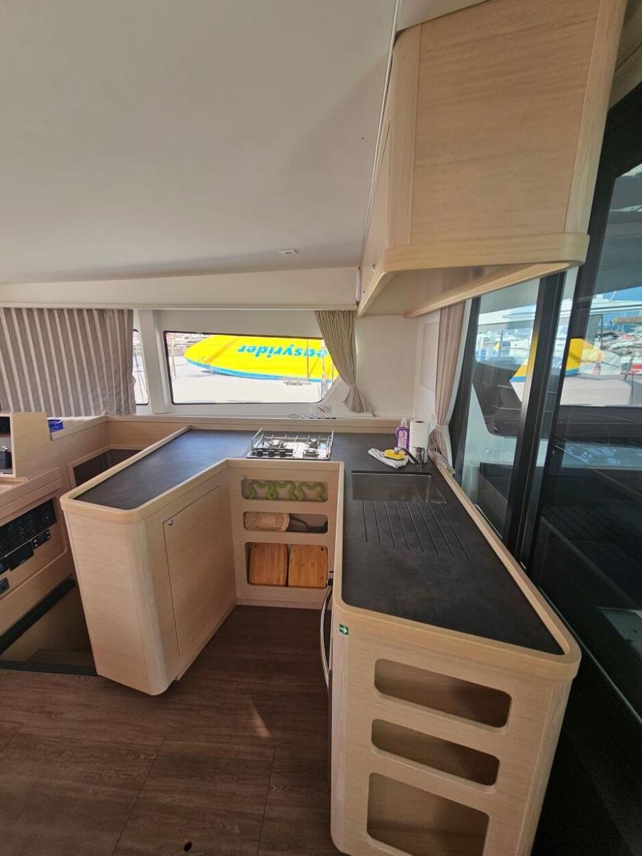 Catamaran 