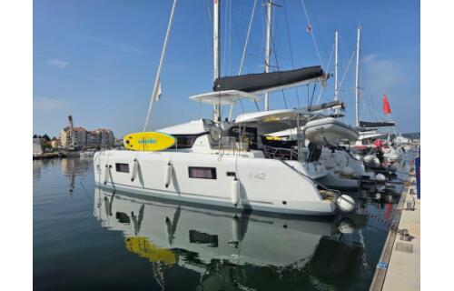 Catamaran 