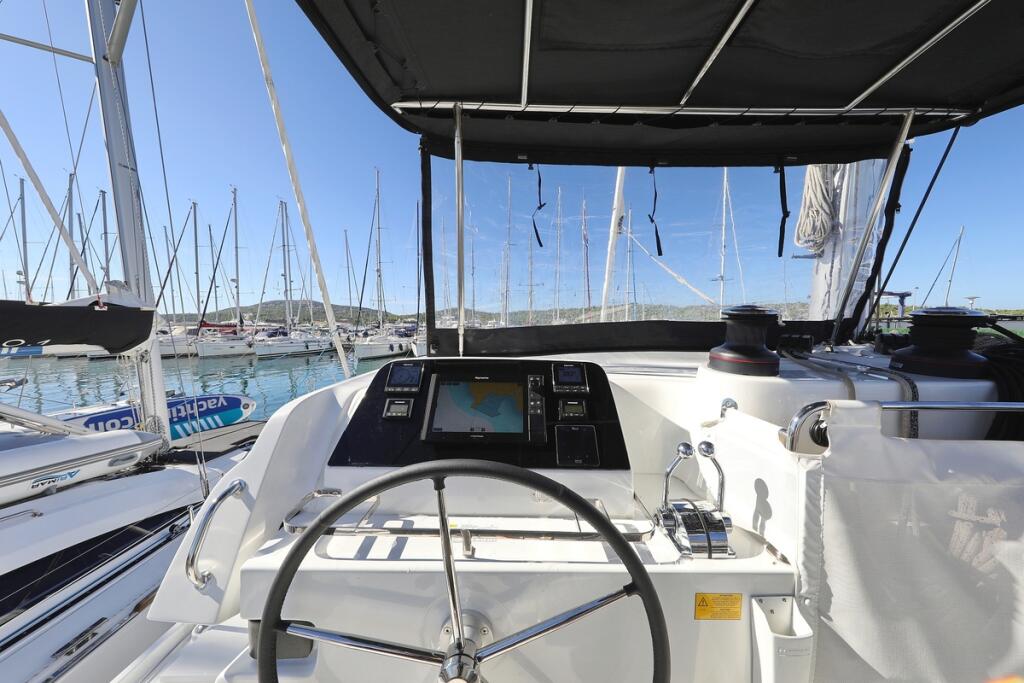 Catamaran 