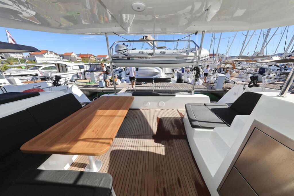 Catamaran 