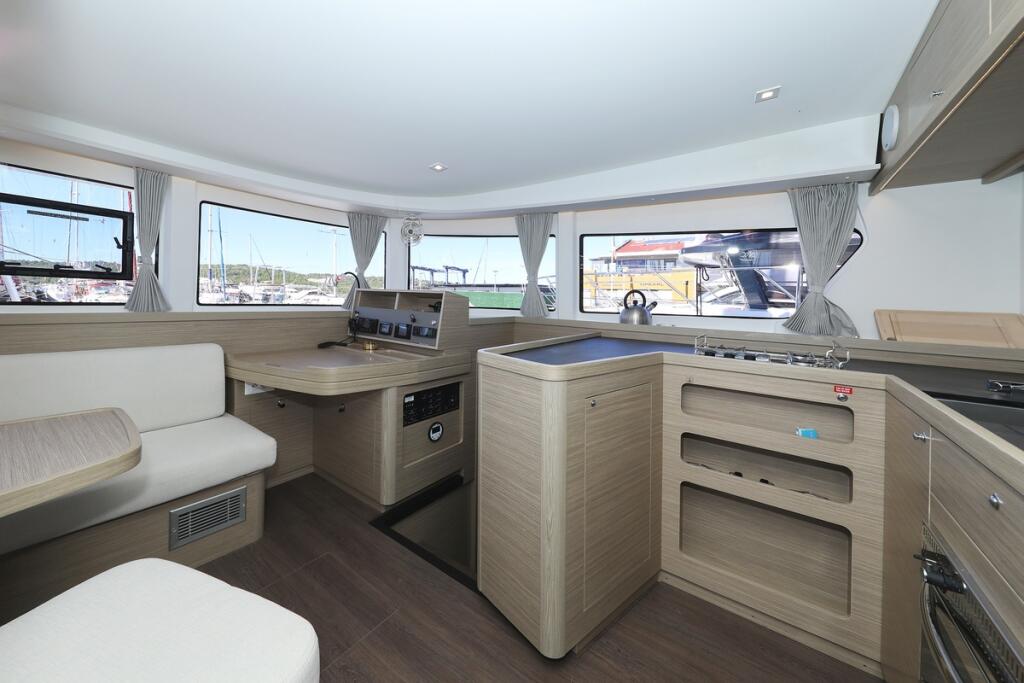 Catamaran 