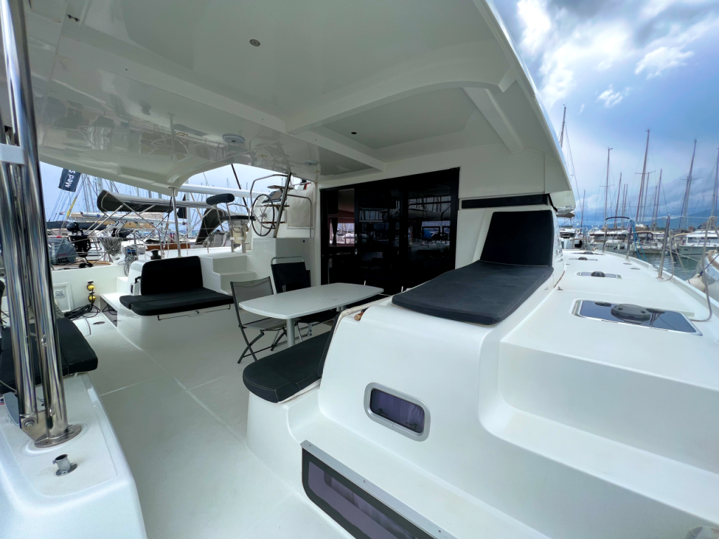 Catamaran 