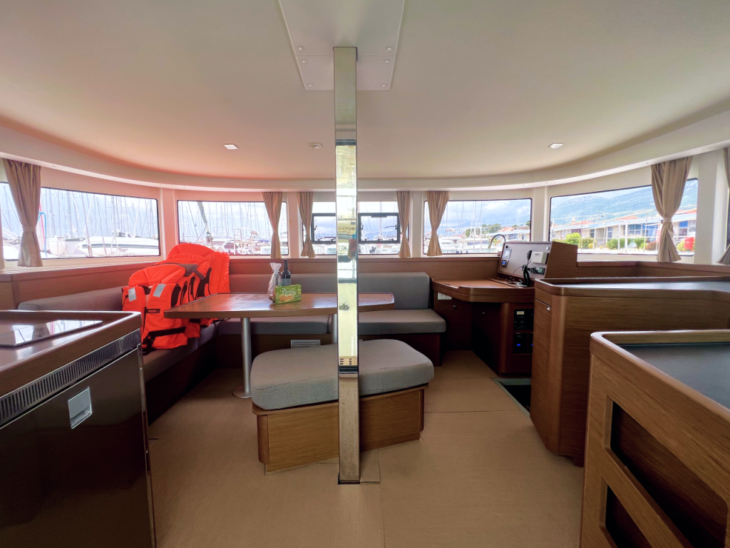 Catamaran 
