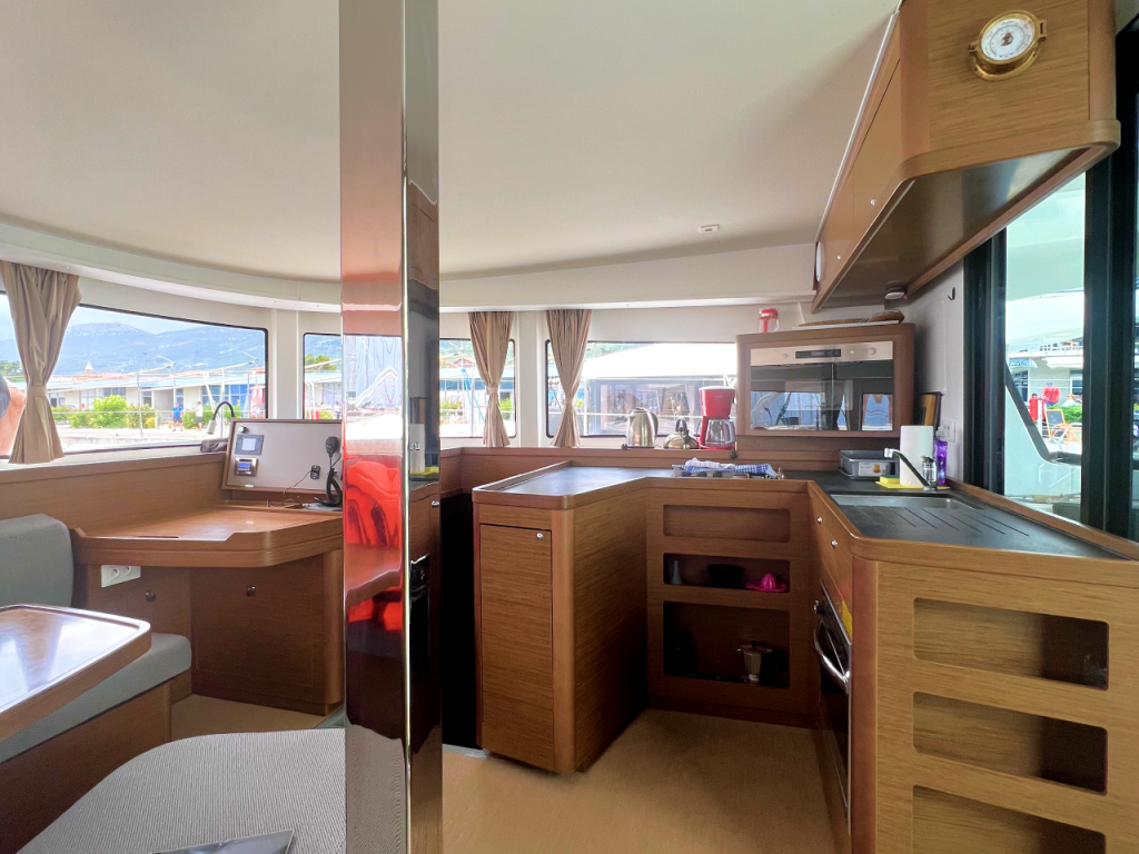 Catamaran 
