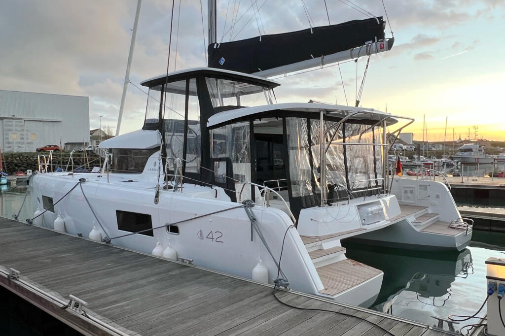 Catamaran 